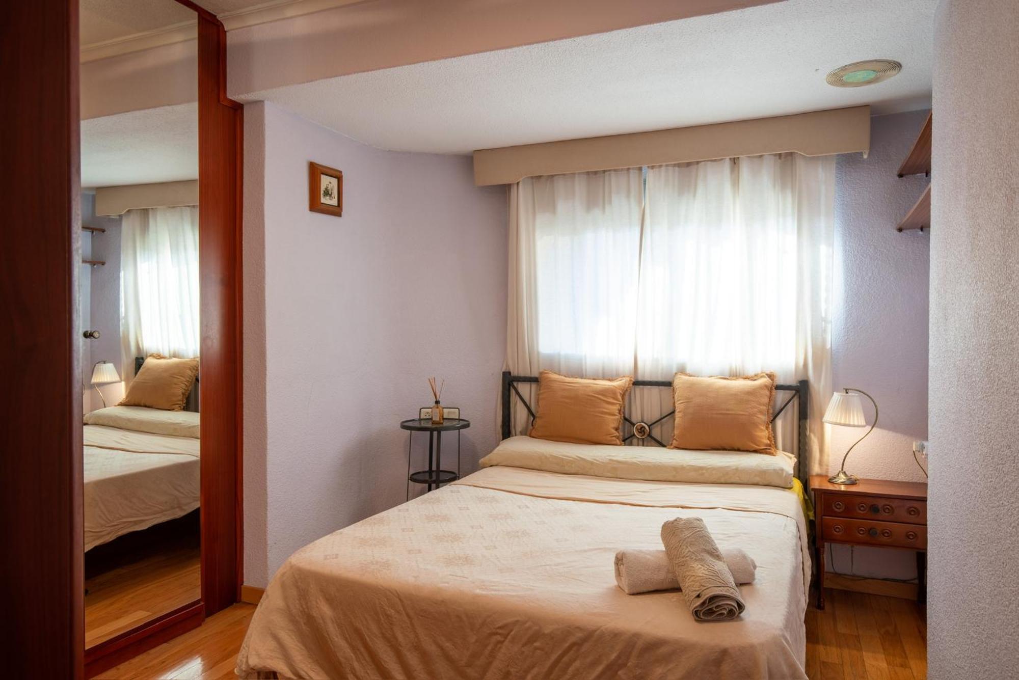La Casa De Lili Acerca De Palacio De Musica Valencia Luaran gambar
